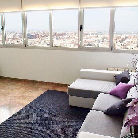 Apartup Opera Tower View Appartamento Valenza Camera foto